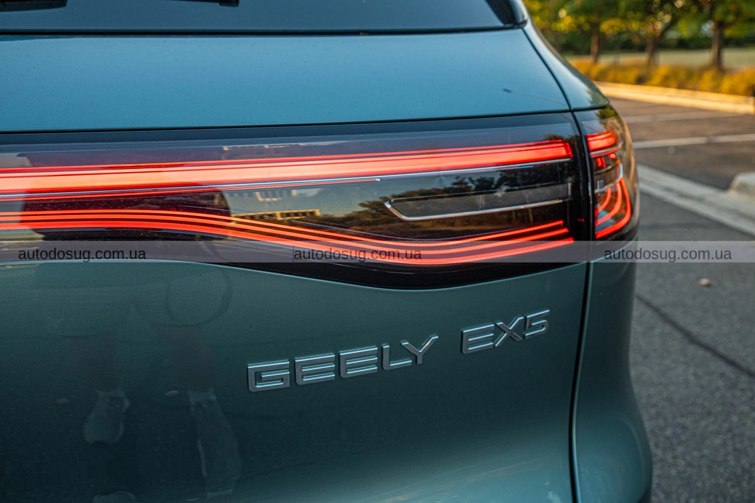 Новий Geely EX5 змінює уявлення про доступні електрокросовери