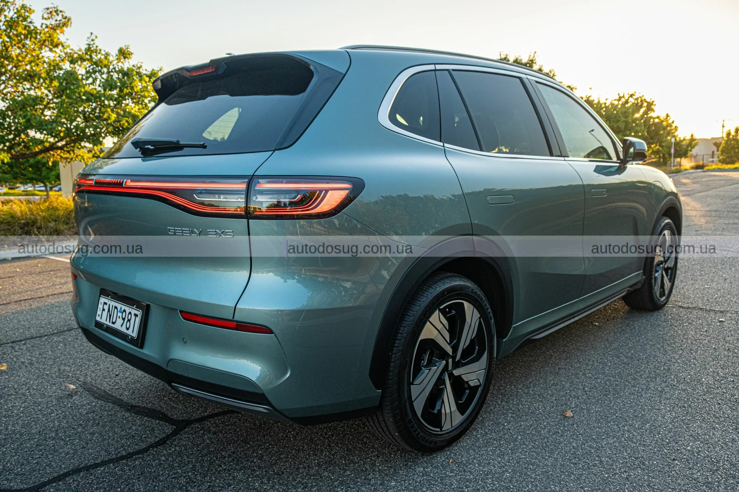 Новий Geely EX5 змінює уявлення про доступні електрокросовери