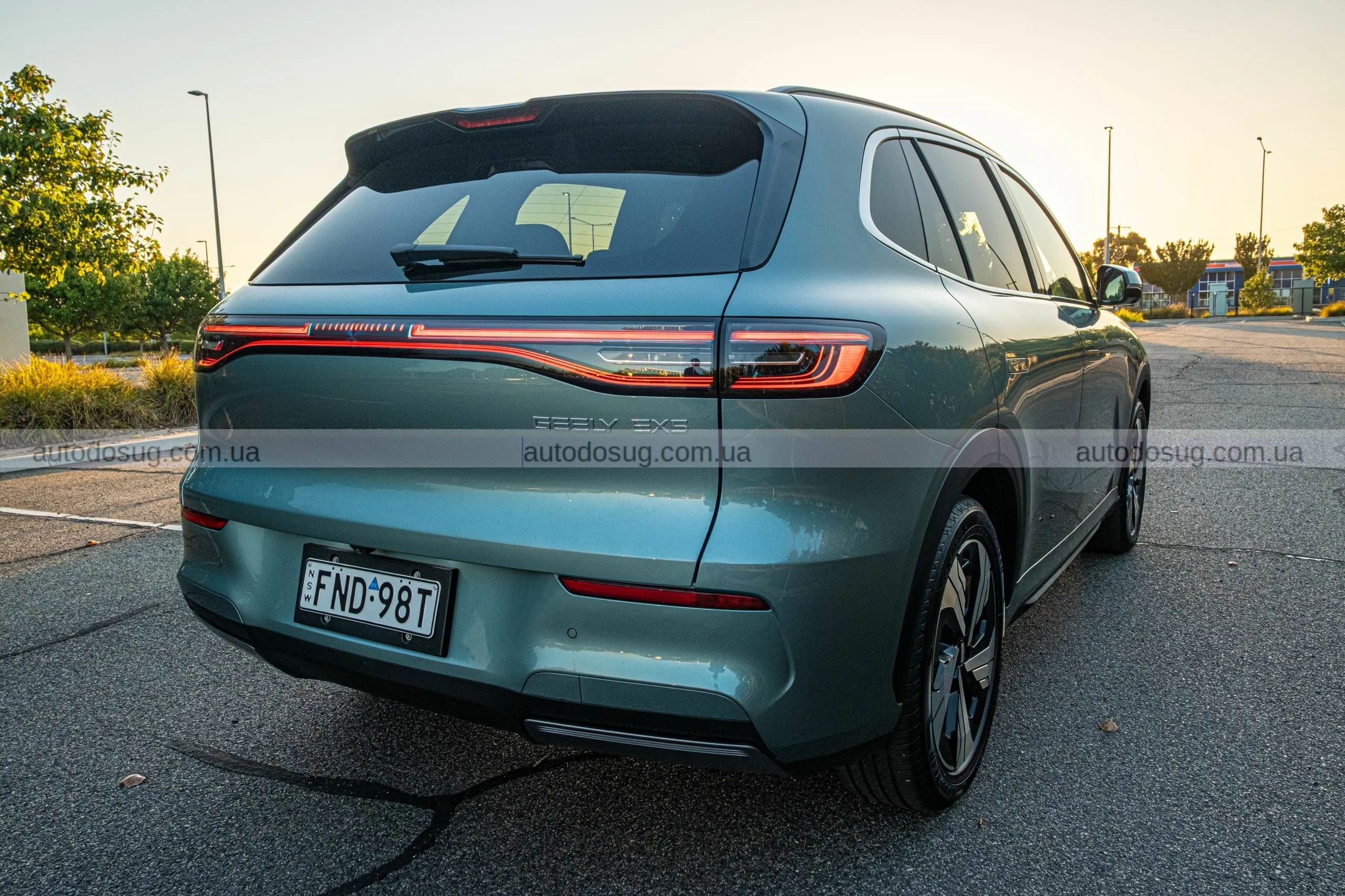 Новий Geely EX5 змінює уявлення про доступні електрокросовери