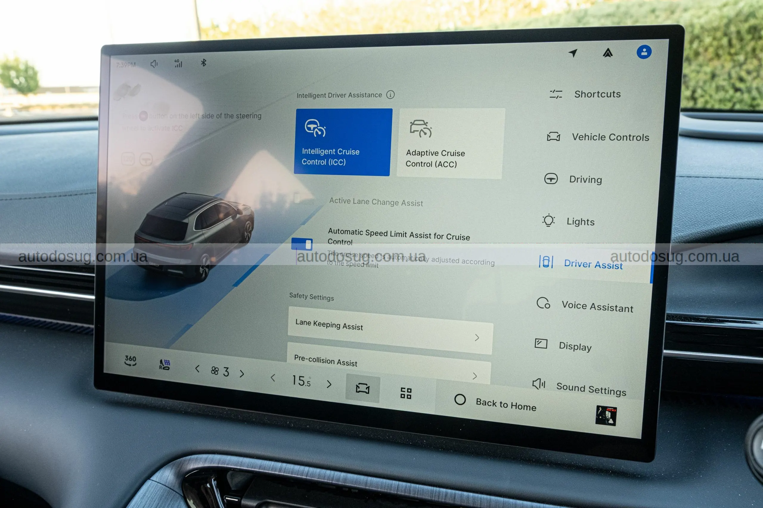 Новий Geely EX5 змінює уявлення про доступні електрокросовери