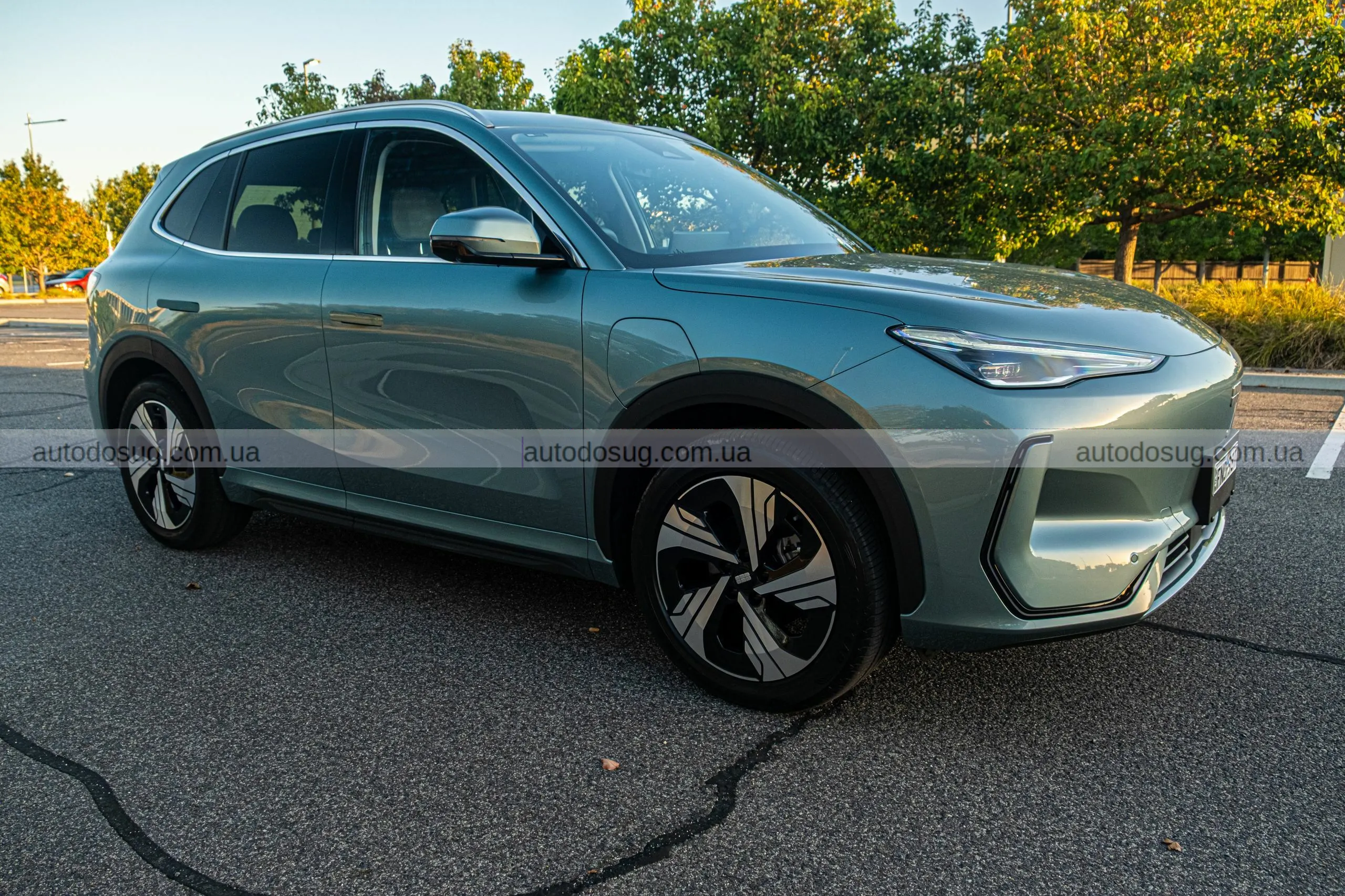 Новий Geely EX5 змінює уявлення про доступні електрокросовери