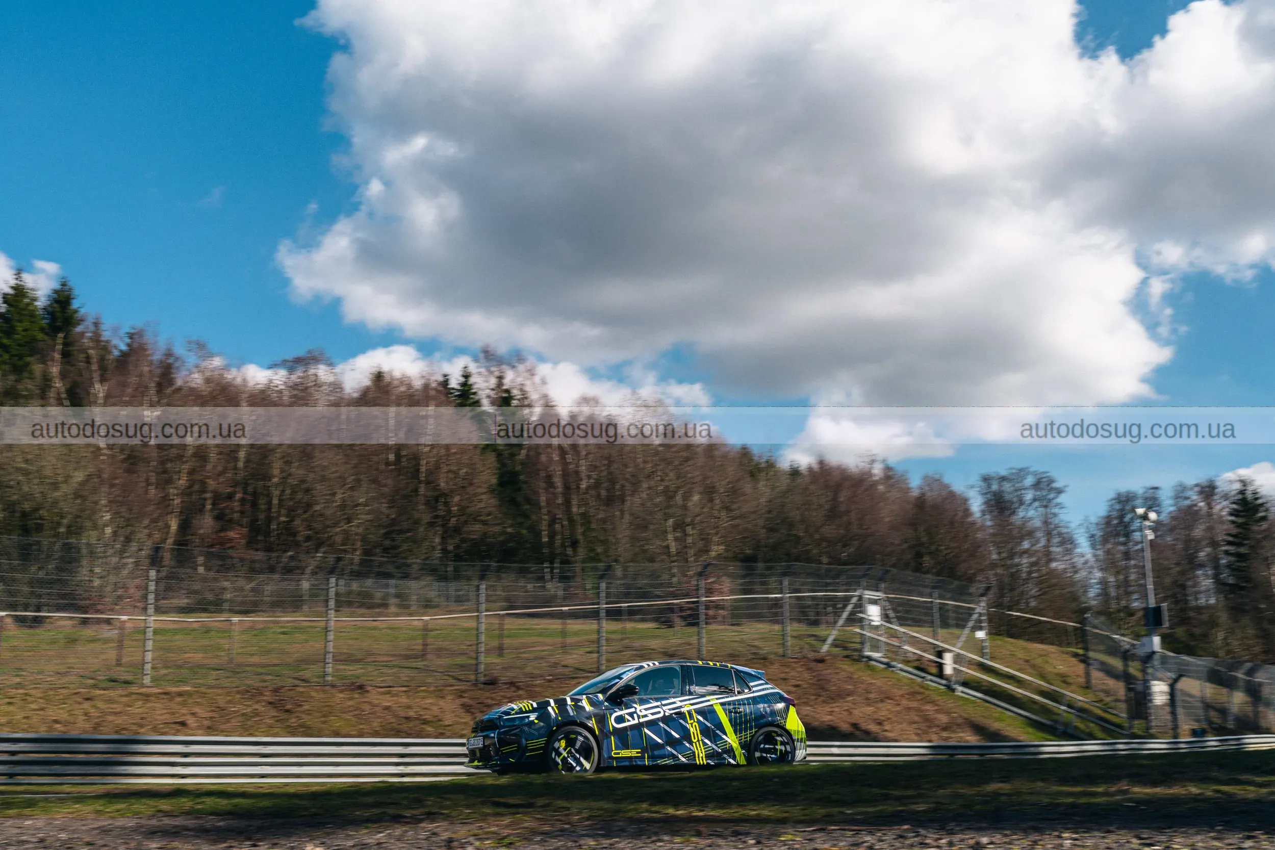 Opel Corsa GSE готує електричну революцію серед хот-хетчів