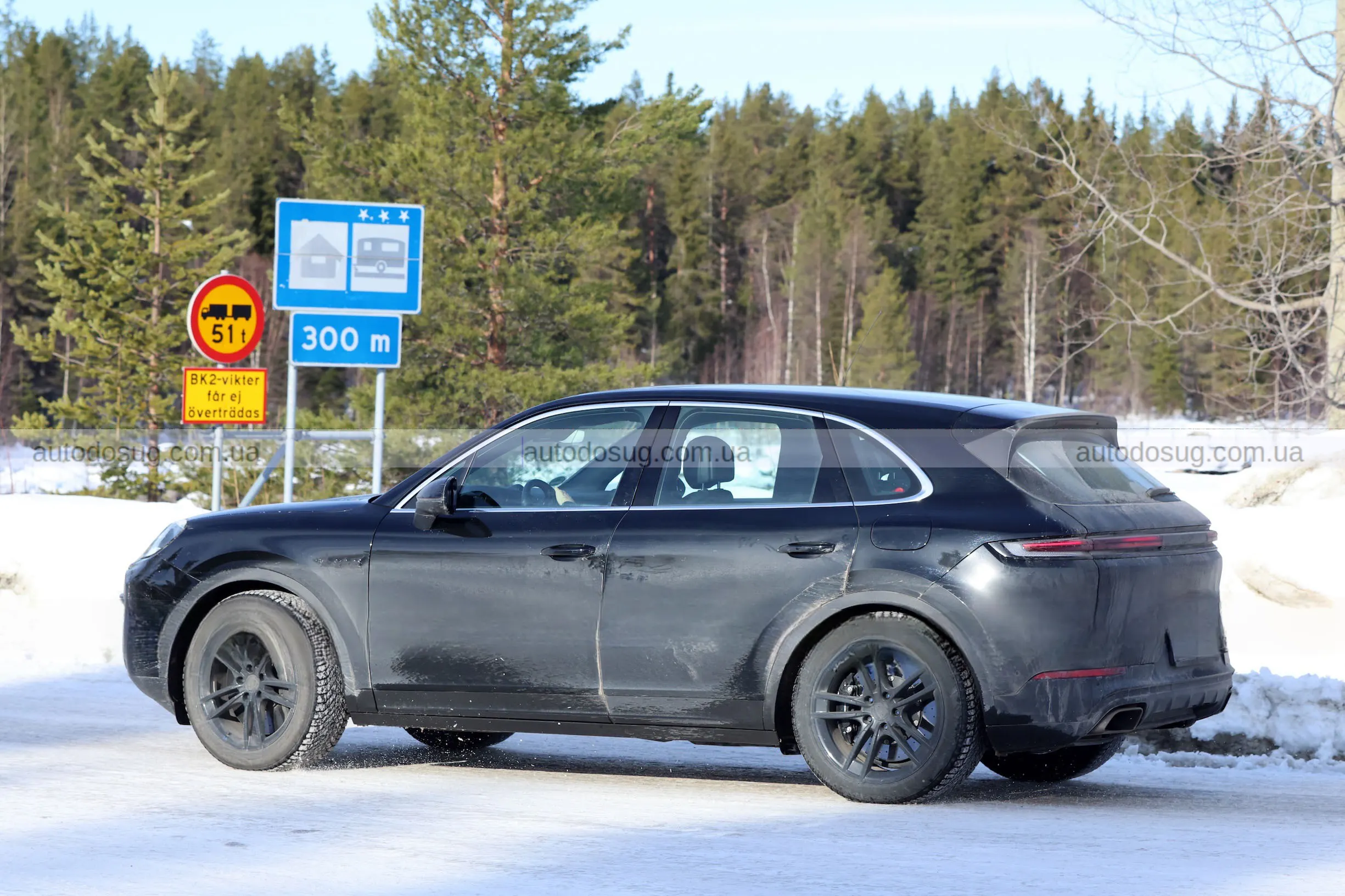 Porsche готує новий удар і перезапускає гібридний Cayenne