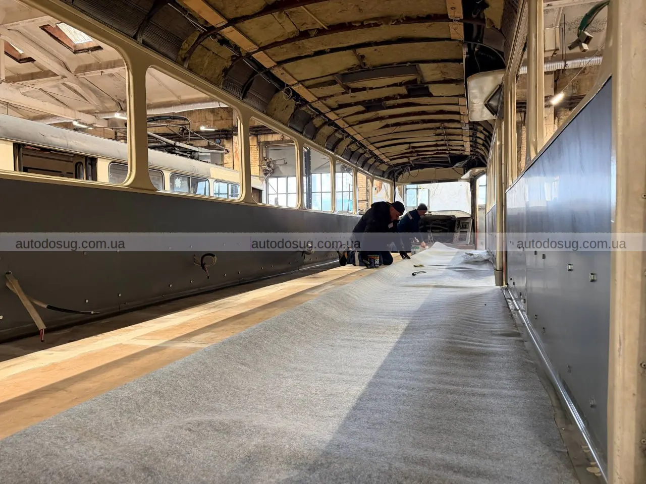 Старі трамваї Києва отримують друге життя після великого ремонту