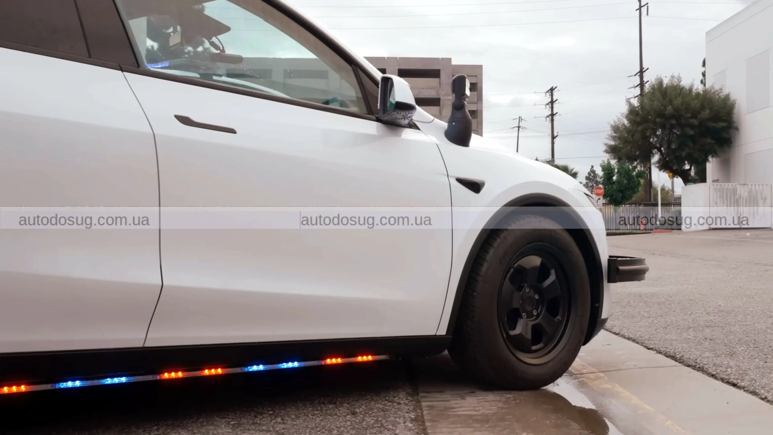 Tesla Model Y стає поліцейським електрокаром і може змінити роботу патрулів