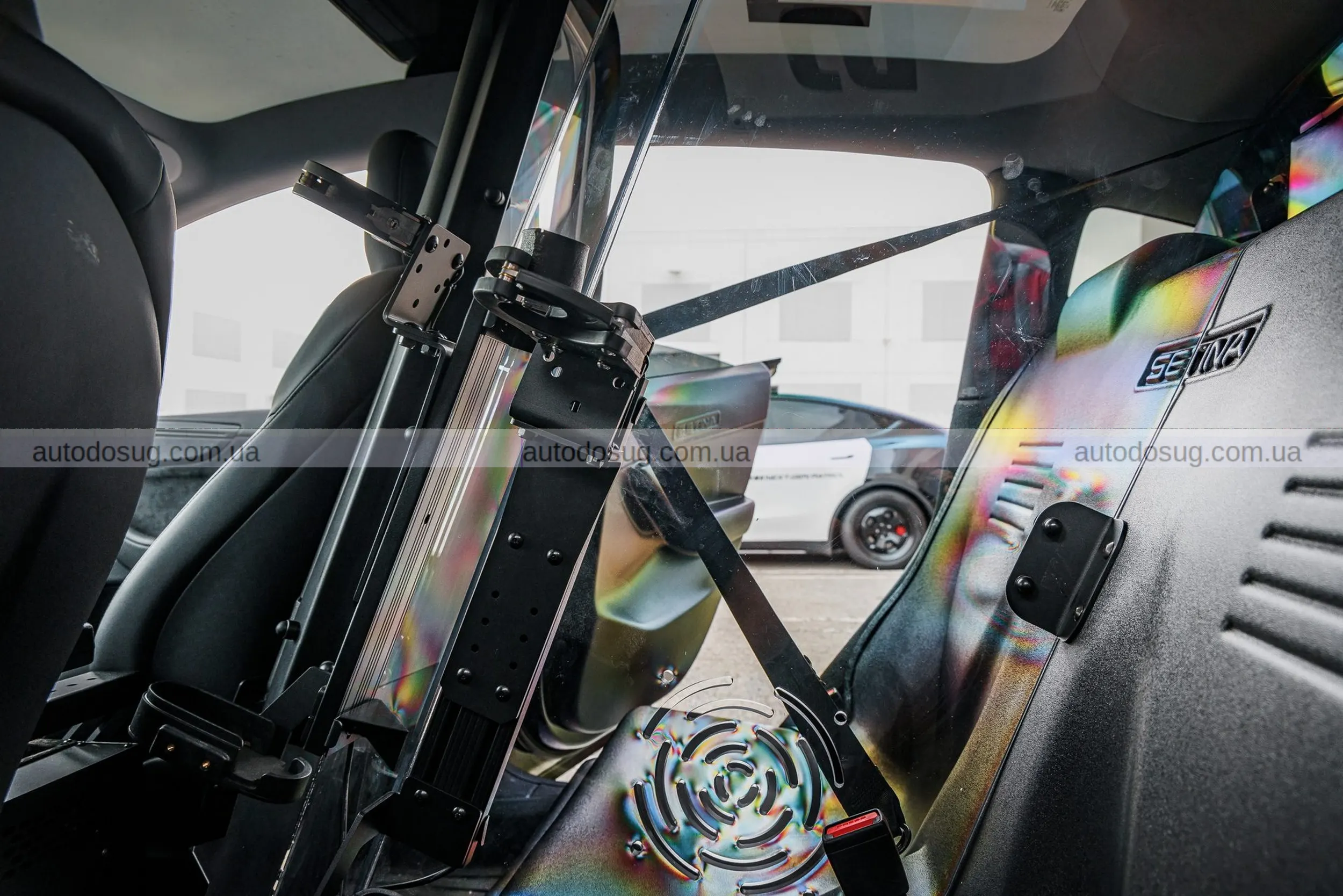 Tesla Model Y стає поліцейським електрокаром і може змінити роботу патрулів