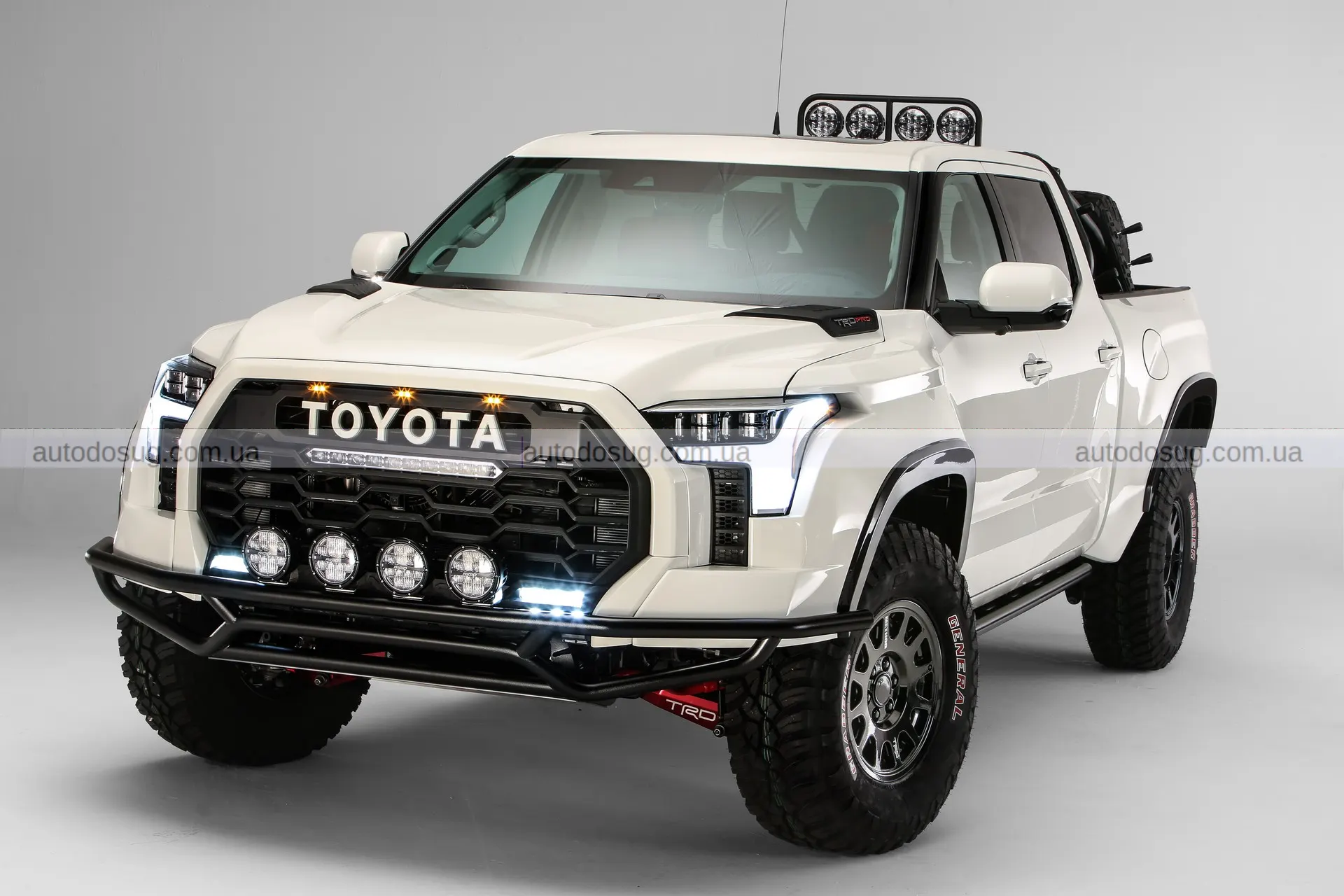 Toyota готує TRD Hammer і заходить у гру проти Raptor на повній швидкості