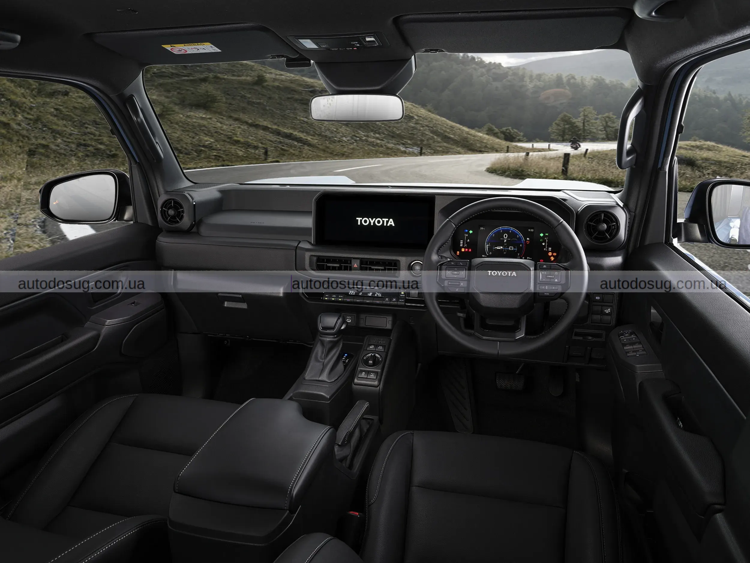 Toyota Land Cruiser FJ повертає дух легенди у новому компактному форматі