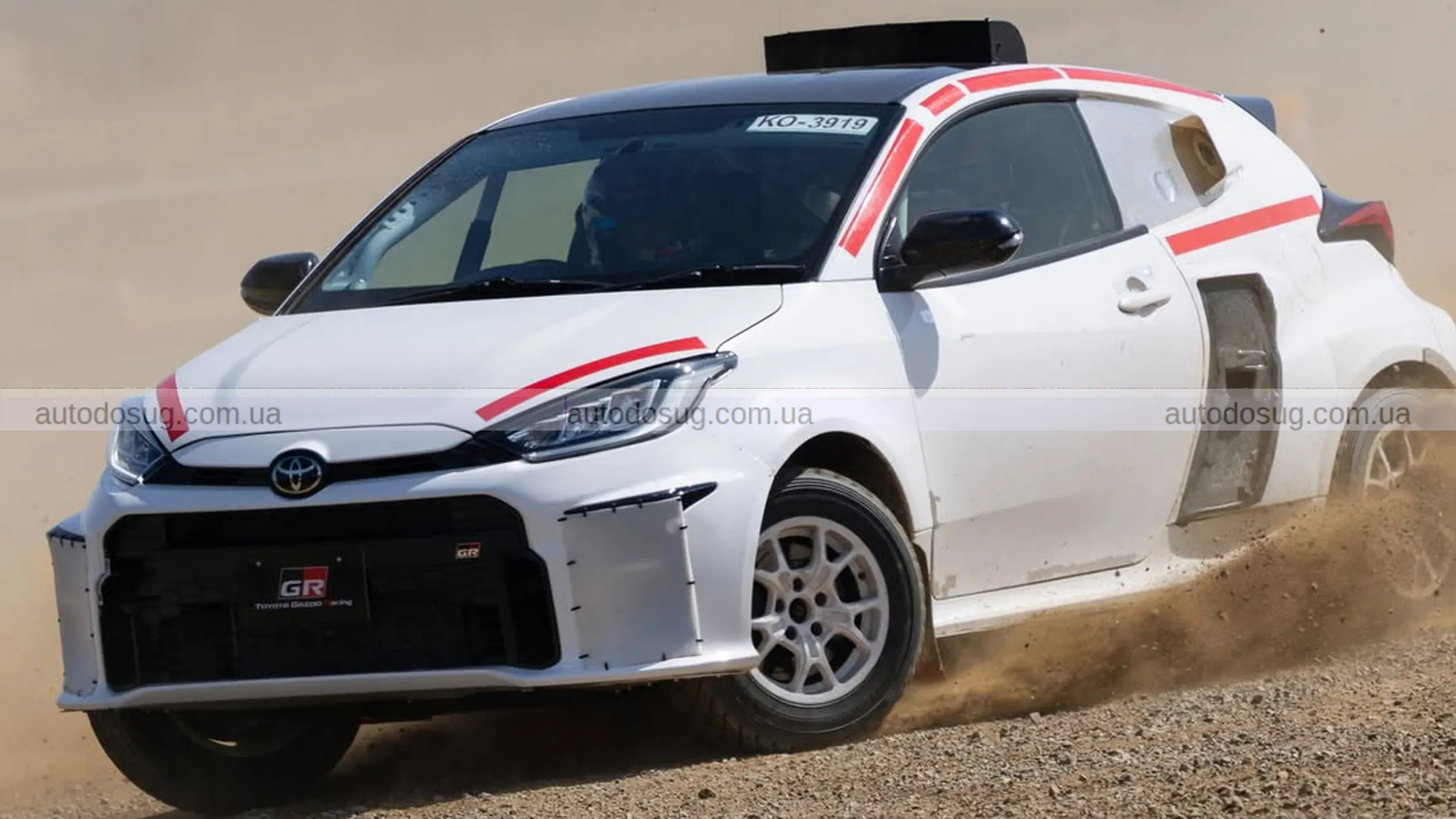 Toyota може повернути Celica з середнім розташуванням двигуна та дає фанам натяк на нову еру спорткарів