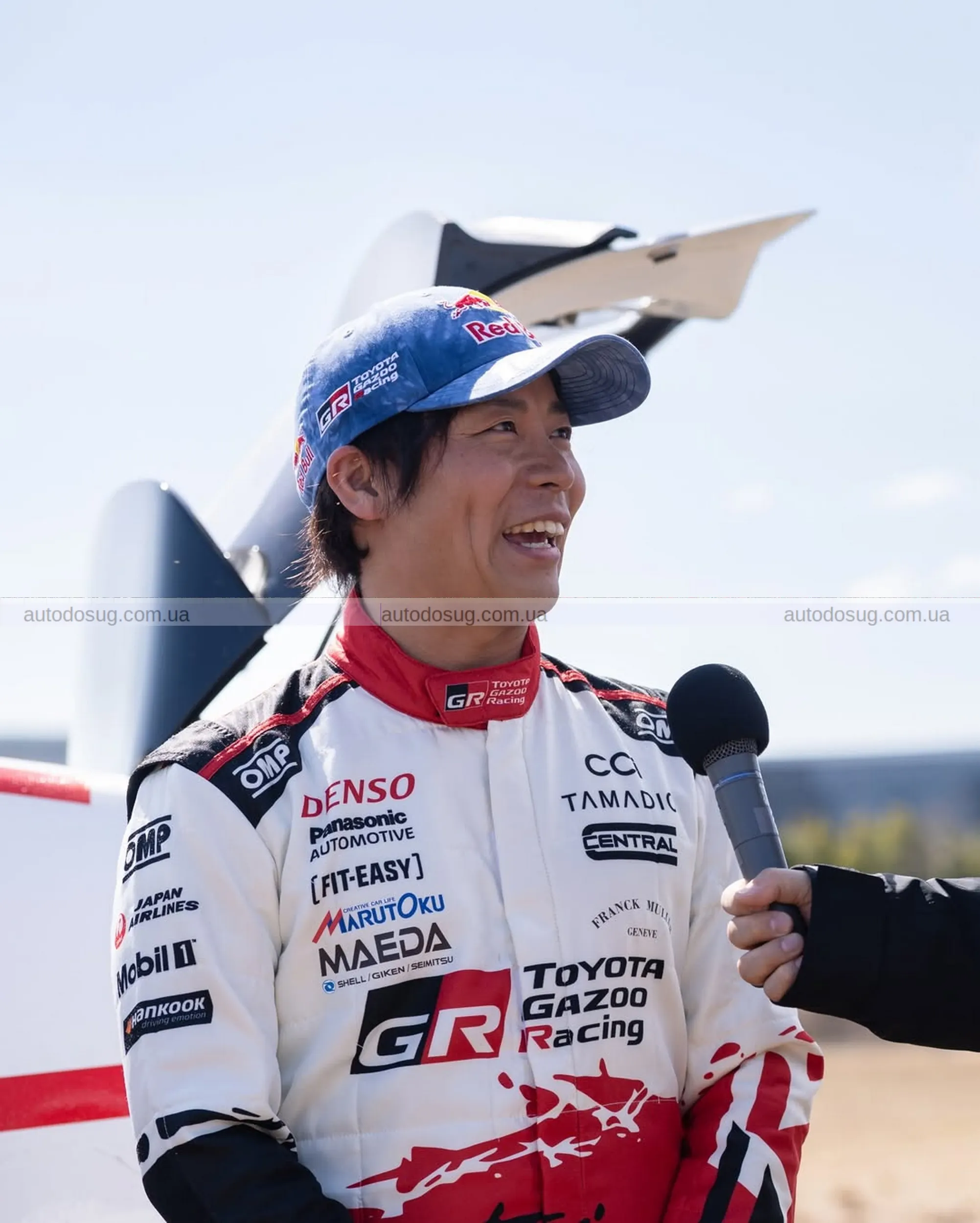 Toyota може повернути Celica з середнім розташуванням двигуна та дає фанам натяк на нову еру спорткарів