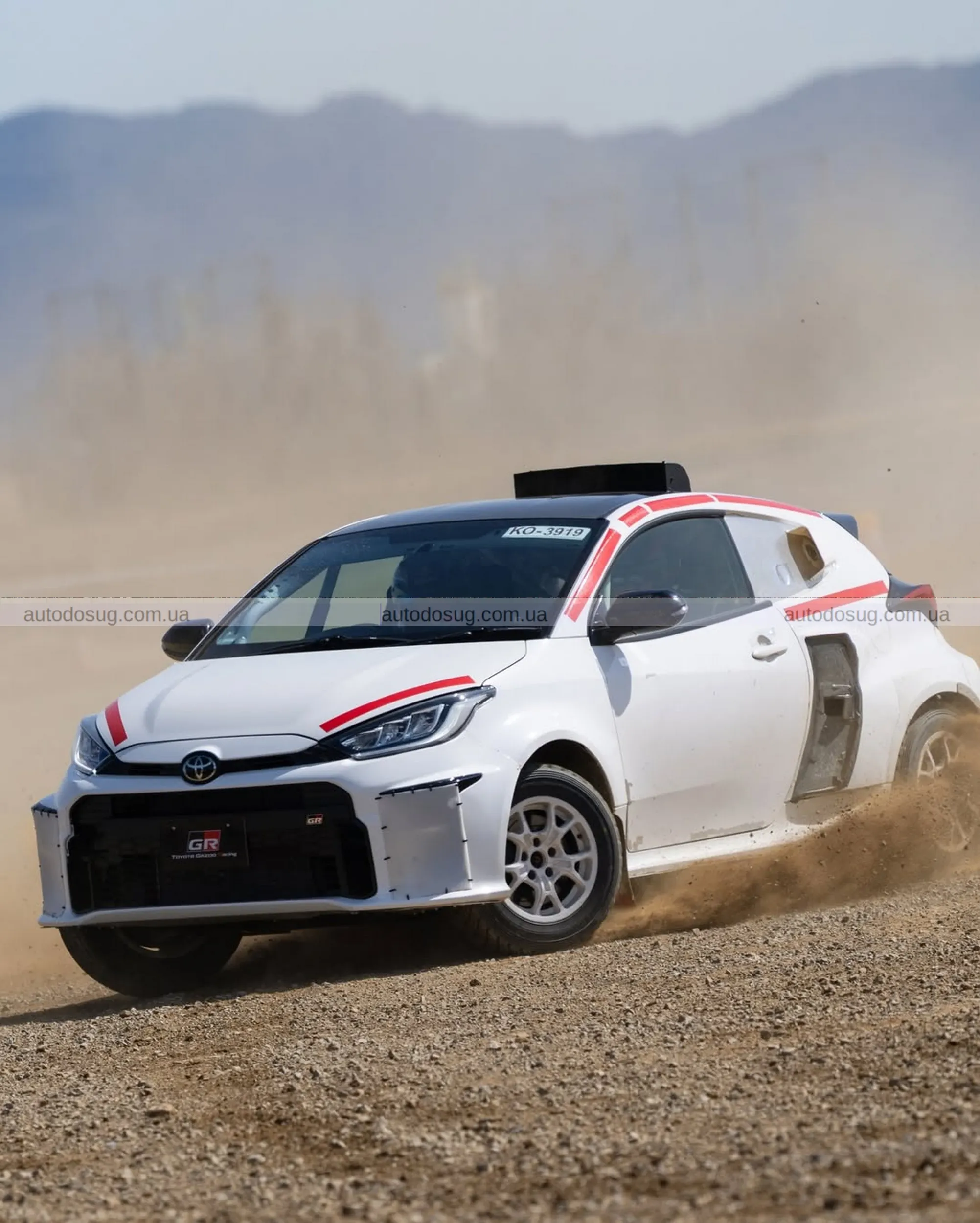 Toyota може повернути Celica з середнім розташуванням двигуна та дає фанам натяк на нову еру спорткарів