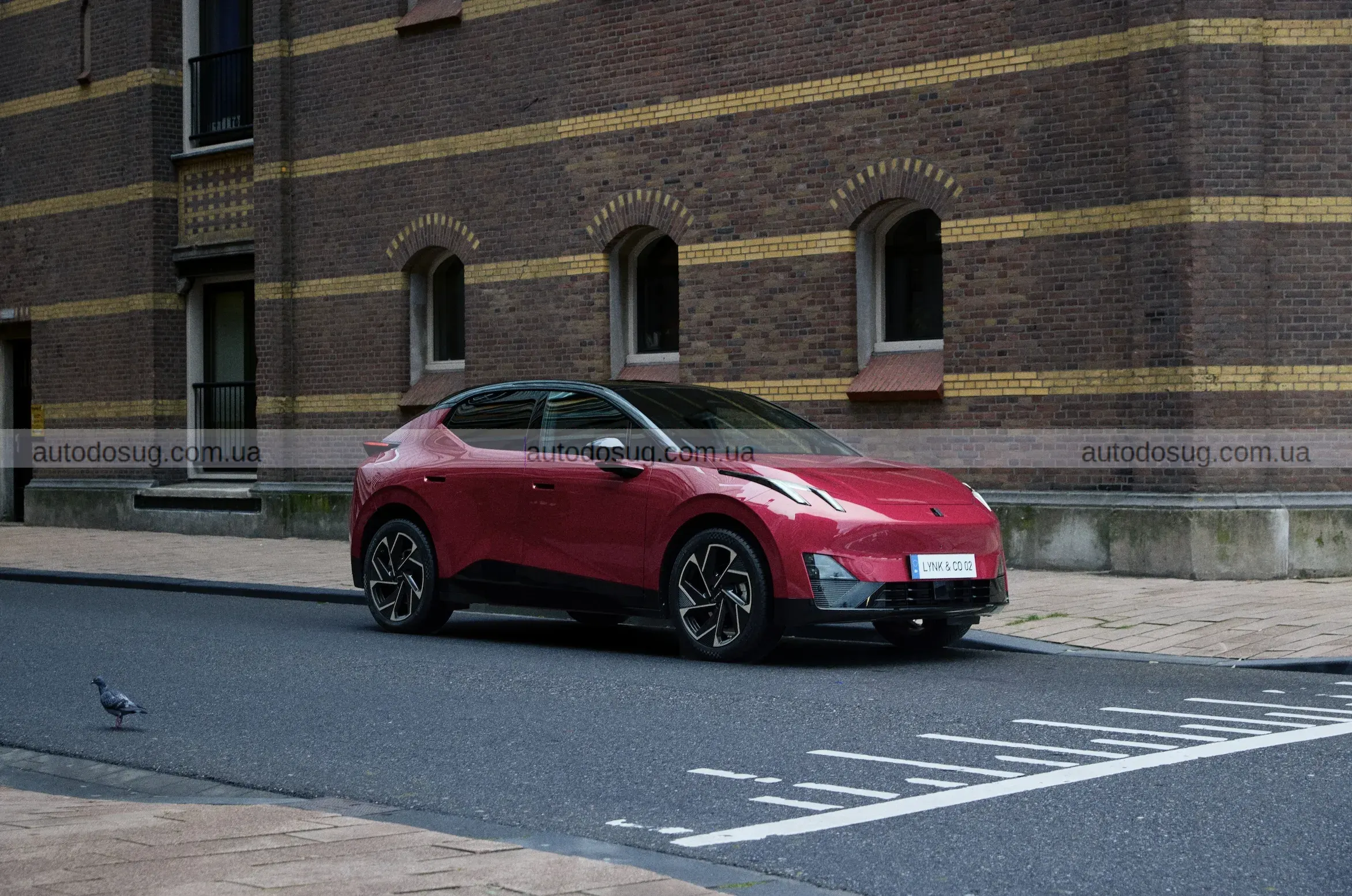 Volvo бере під контроль продажі Lynk & Co в Європі