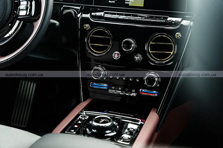 Броньований Rolls-Royce Cullinan зберіг розкішний вигляд