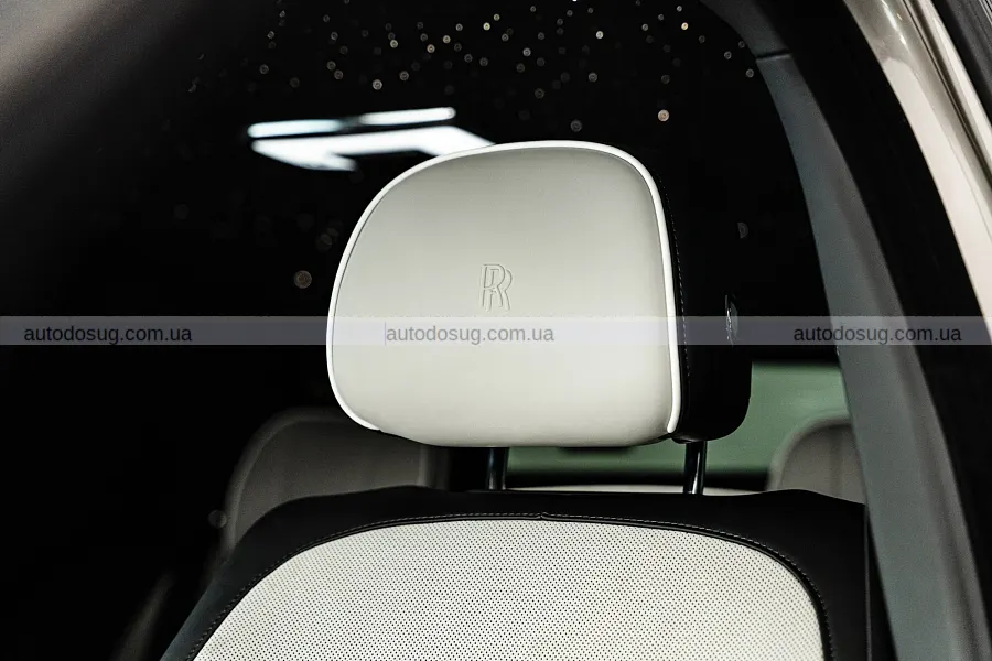 Броньований Rolls-Royce Cullinan зберіг розкішний вигляд