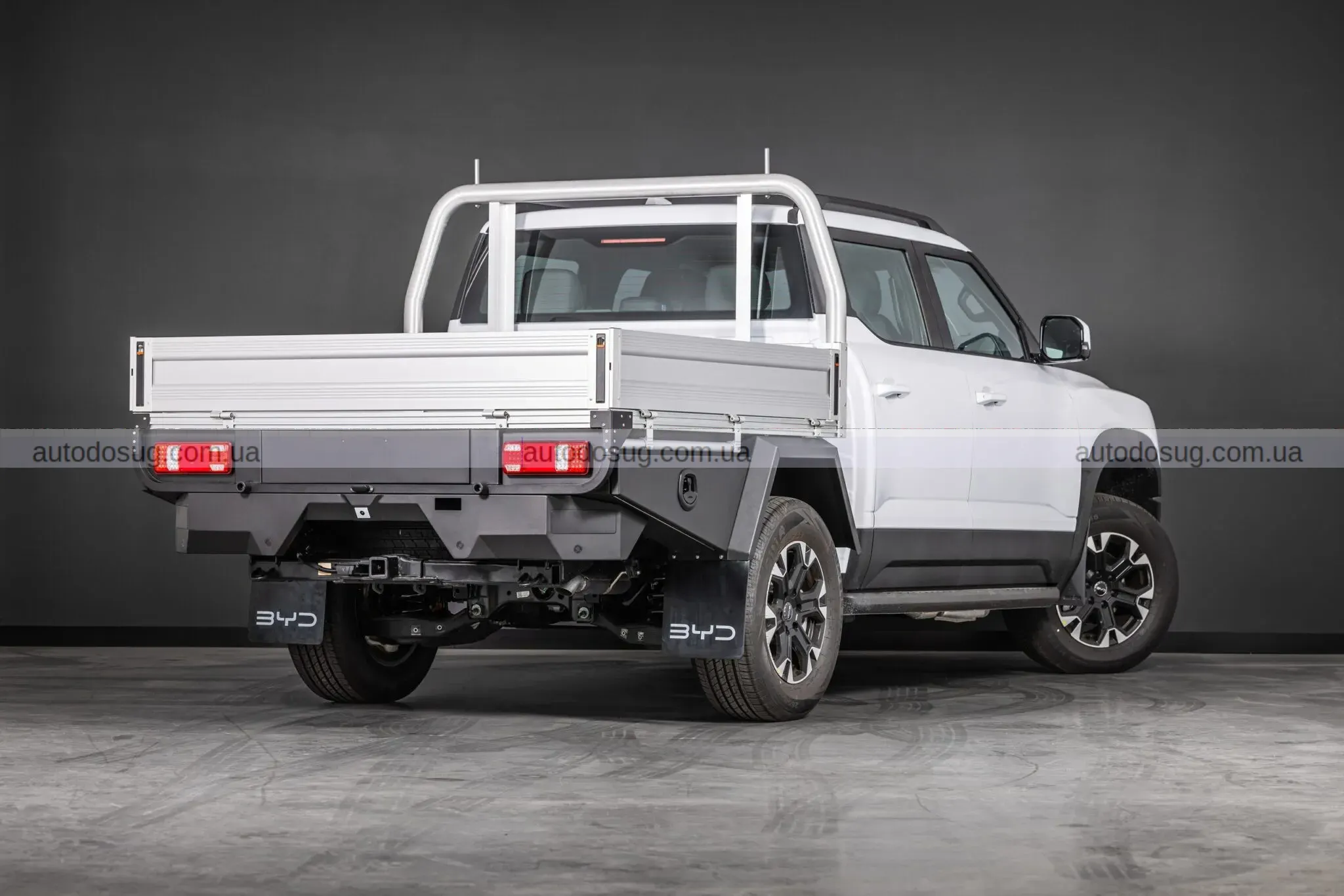 BYD Shark 6 відповідає критикам і різко підсилює тягу