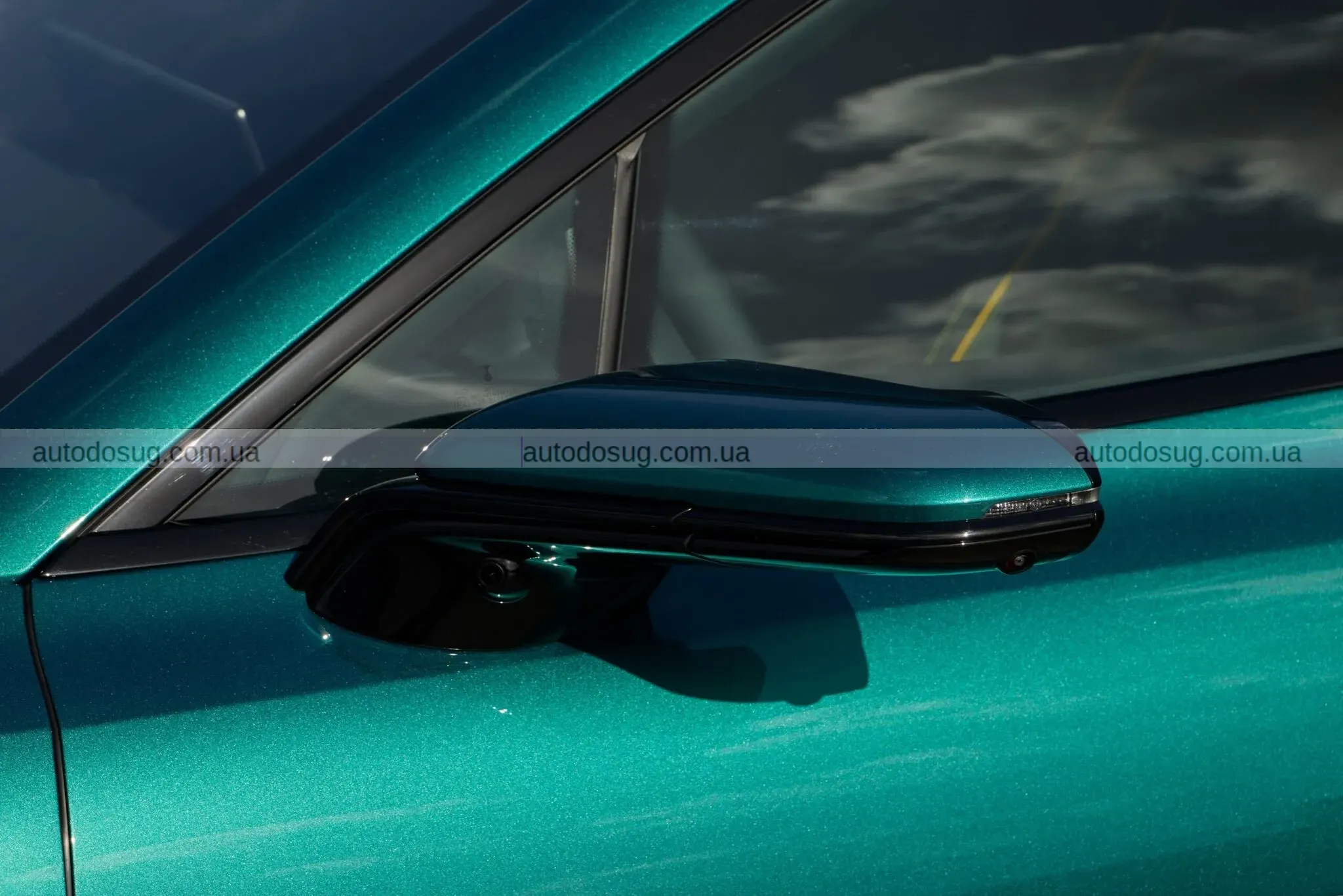 Denza виходить у Європу і ламає уявлення про преміум