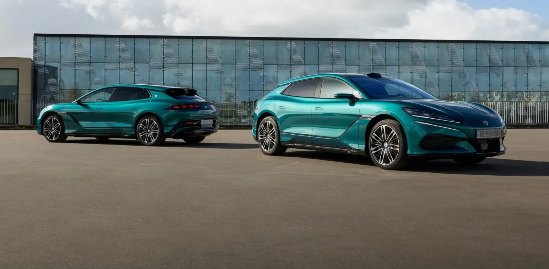 Denza виходить у Європу і ламає уявлення про преміум