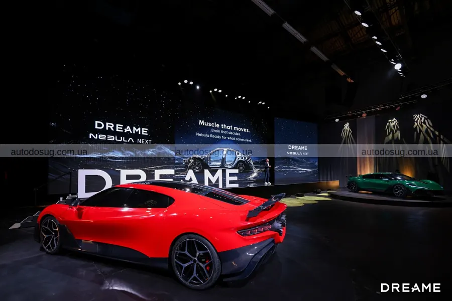 Dreame привезла седан із ракетами позаду
