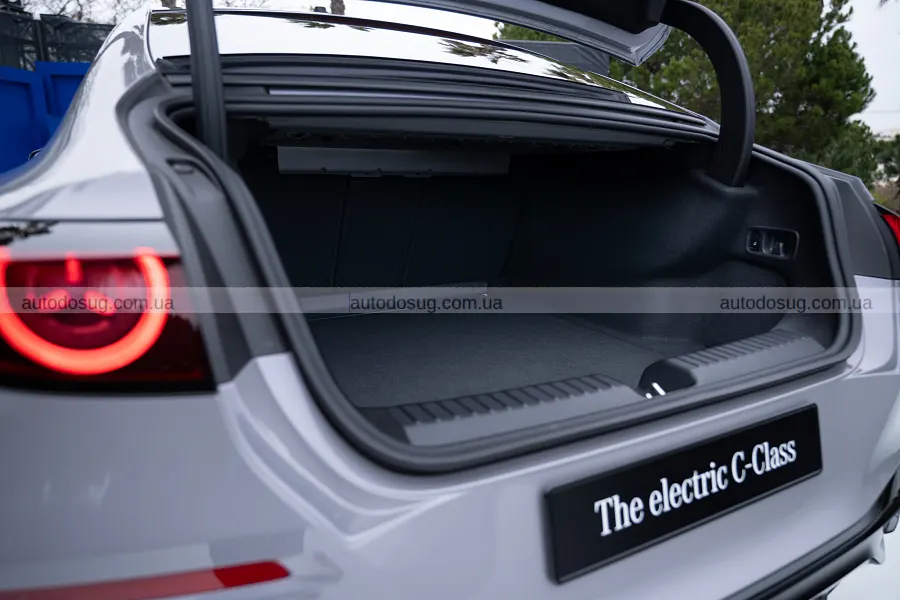 Електричний Mercedes C-Class замахнувся на 762 км