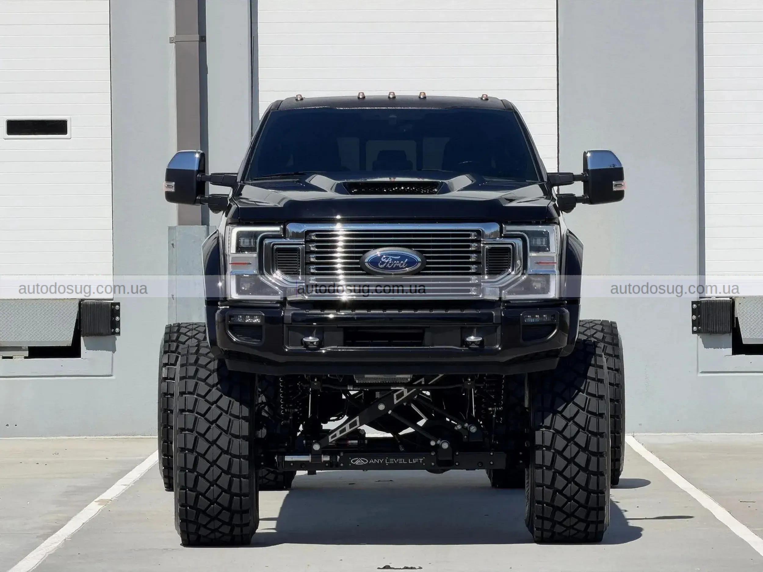 Ford F-450 перетворюється на шестидверного монстра