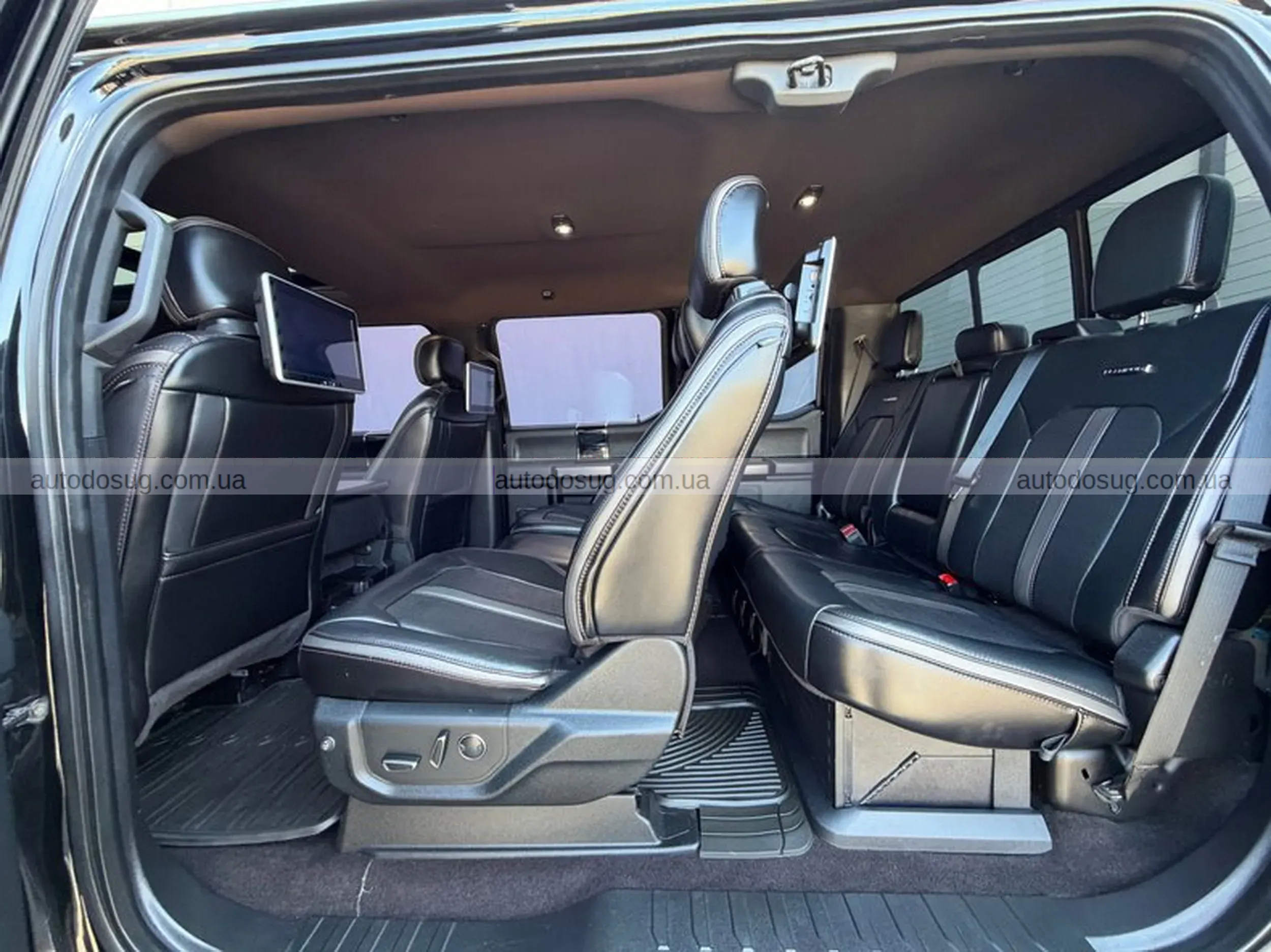 Ford F-450 перетворюється на шестидверного монстра