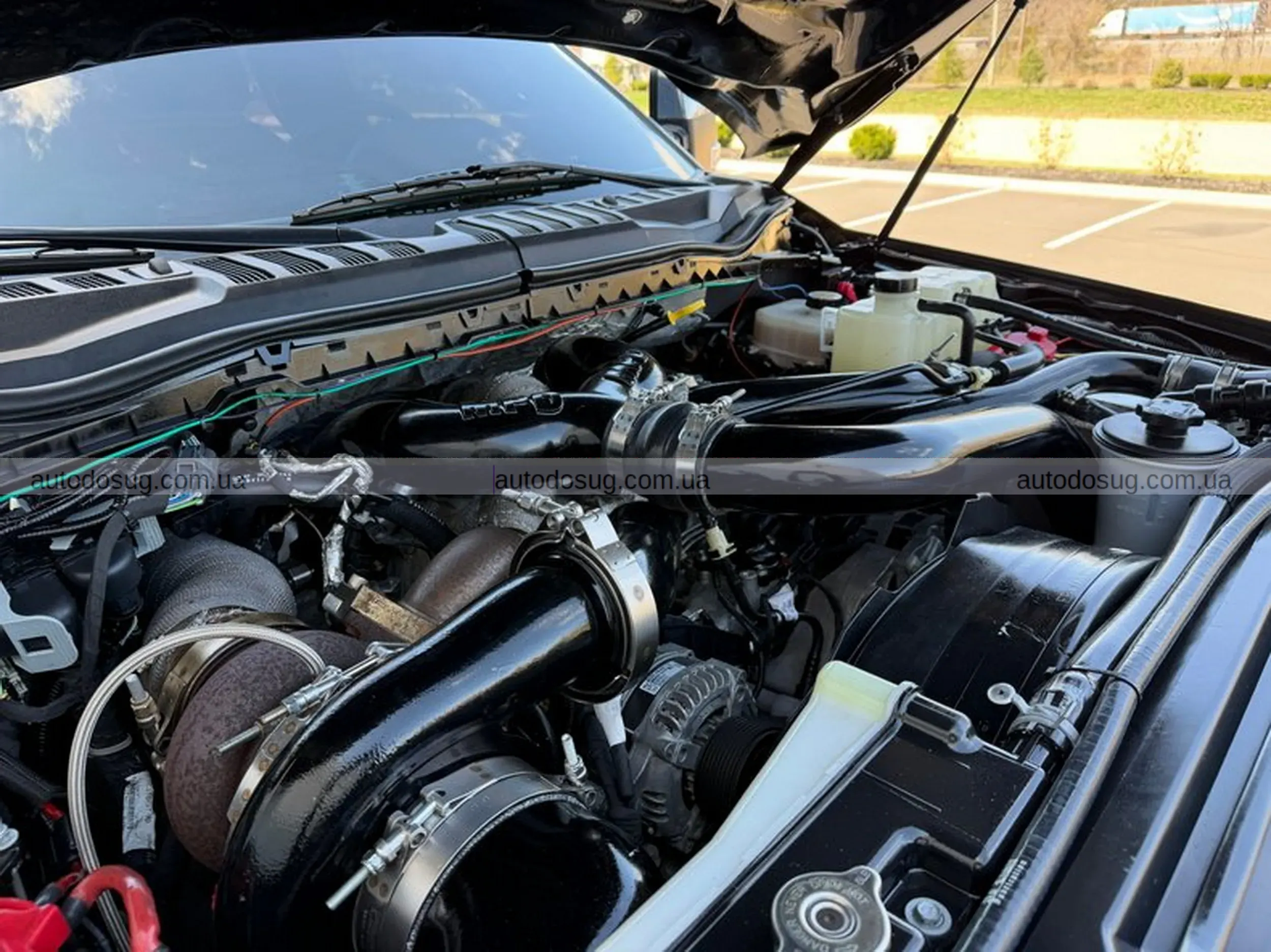 Ford F-450 перетворюється на шестидверного монстра