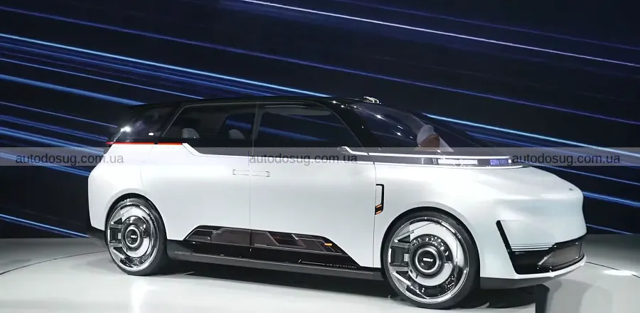 Geely показала в Китаї роботаксі EVA Cab