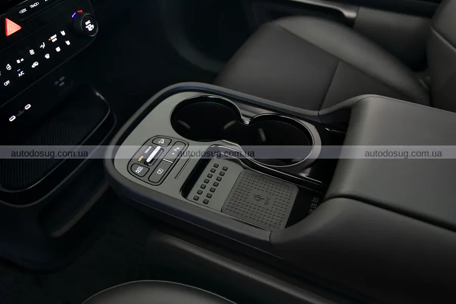 Hyundai затемнила Ioniq 9 і зробила його розкішнішим