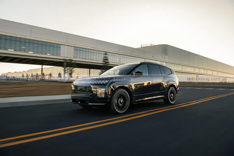 Hyundai затемнила Ioniq 9 і зробила його розкішнішим