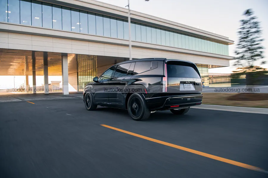 Hyundai затемнила Ioniq 9 і зробила його розкішнішим