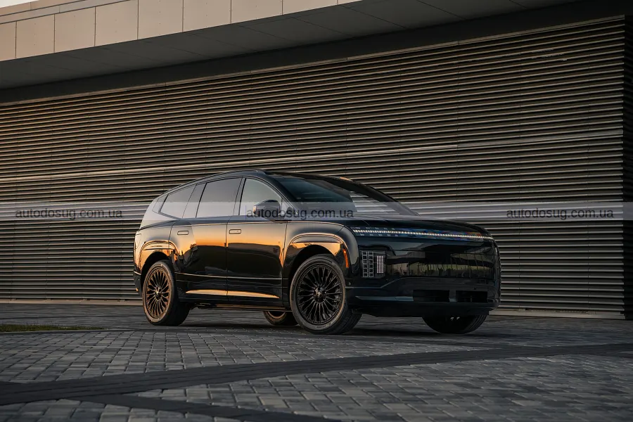 Hyundai затемнила Ioniq 9 і зробила його розкішнішим