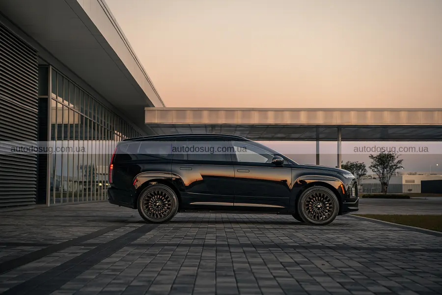 Hyundai затемнила Ioniq 9 і зробила його розкішнішим