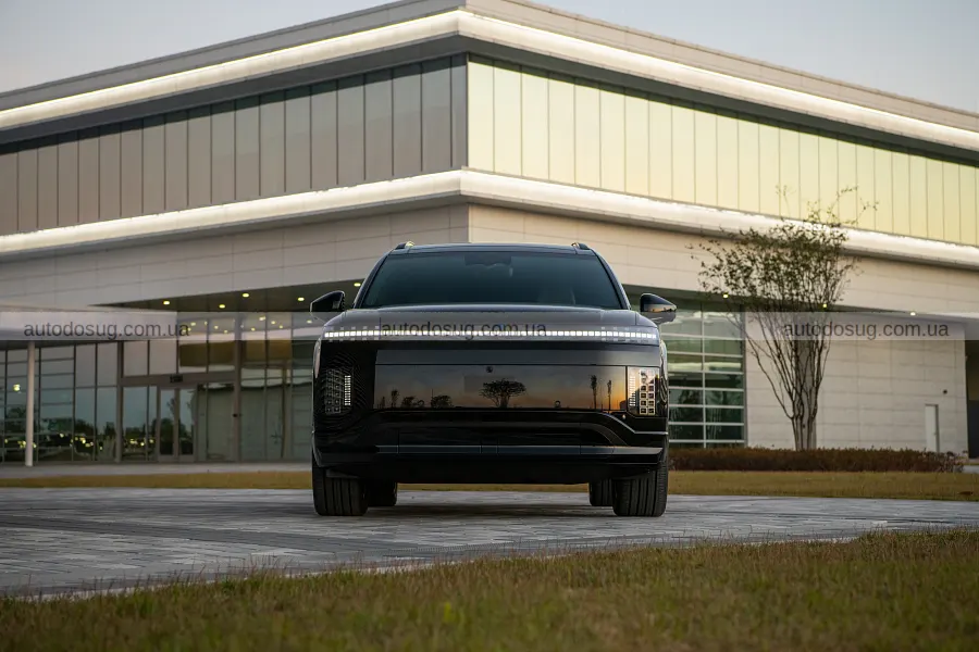 Hyundai затемнила Ioniq 9 і зробила його розкішнішим