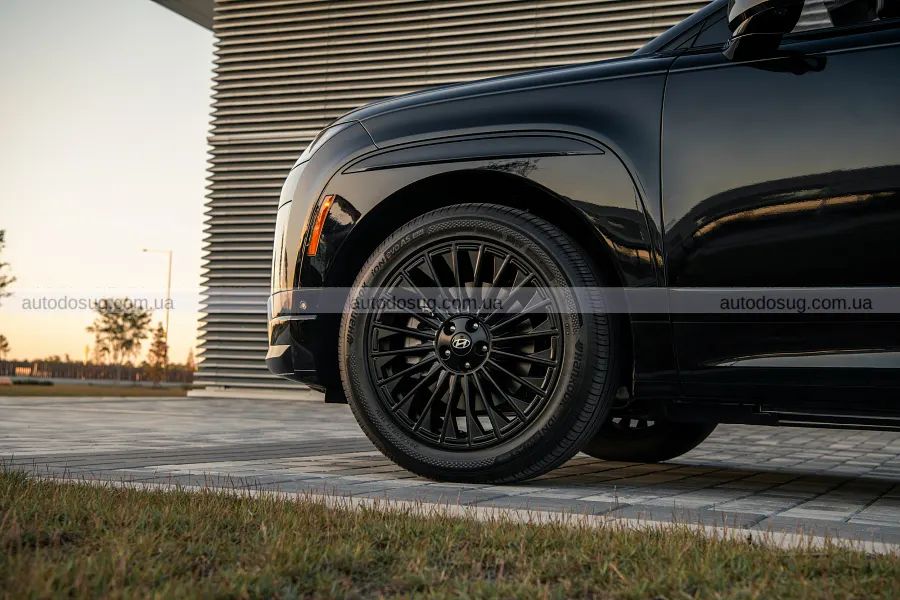 Hyundai затемнила Ioniq 9 і зробила його розкішнішим