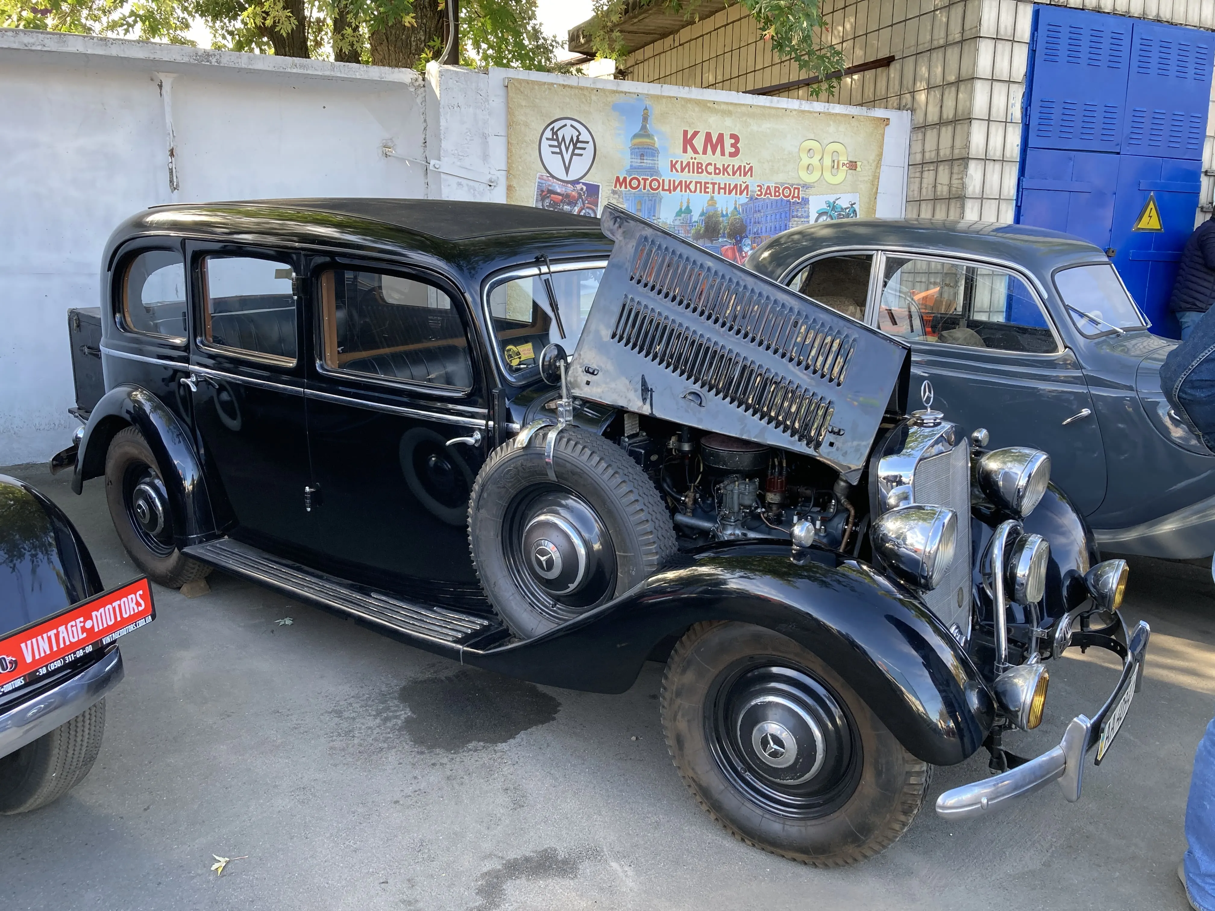 Ювілейні Porsche та яскраві "американці": технічний фестиваль Old Car Land у музеї "КолесаІсторії" пройде 2-3 травня
