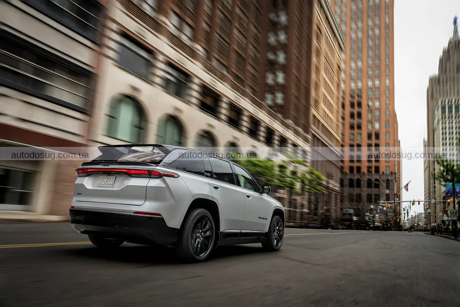 Jeep Wagoneer S поставили на паузу до 2027-го