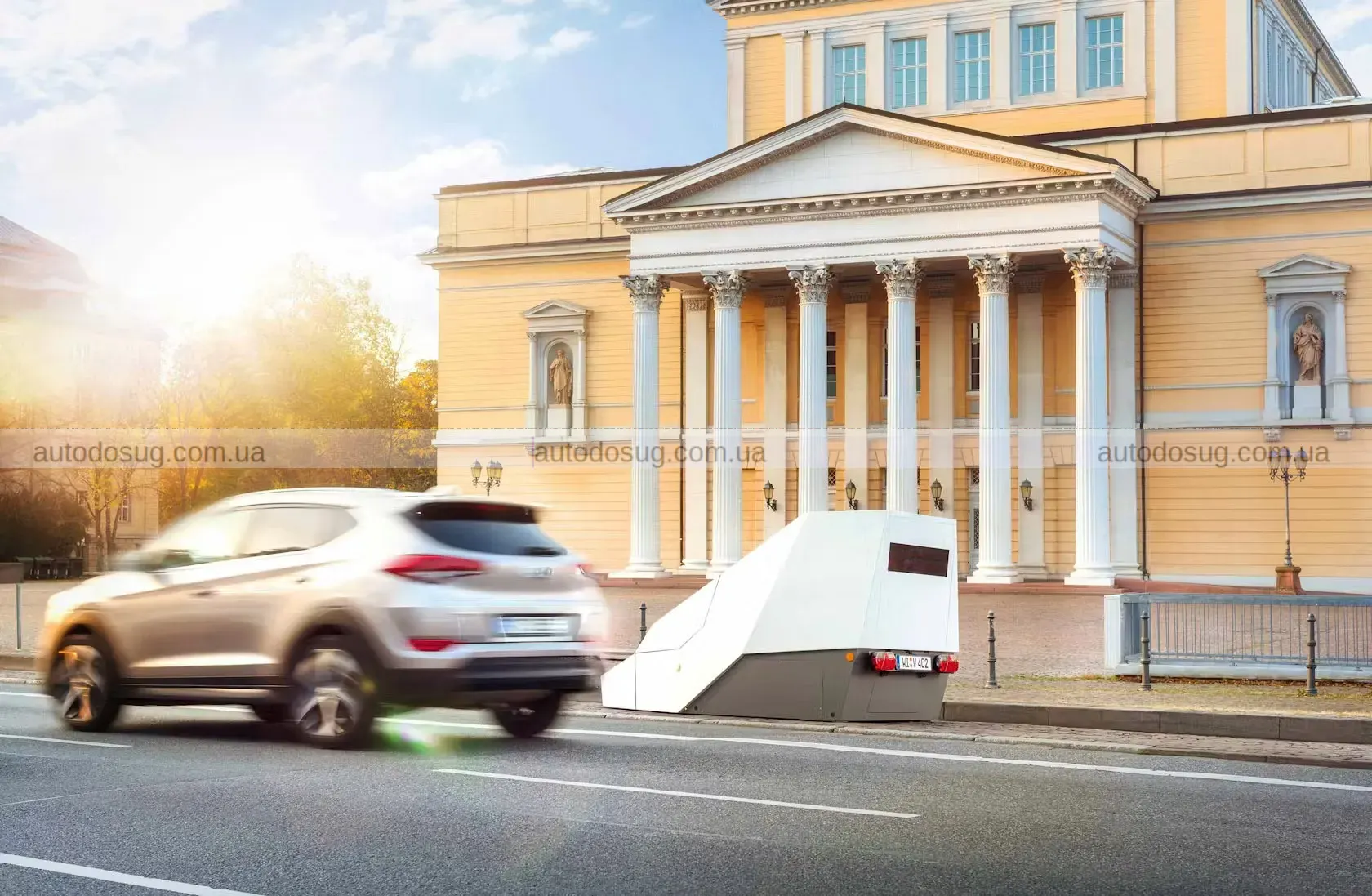 Камери, схожі на Cybertruck, ловлять водіїв і дивують виглядом