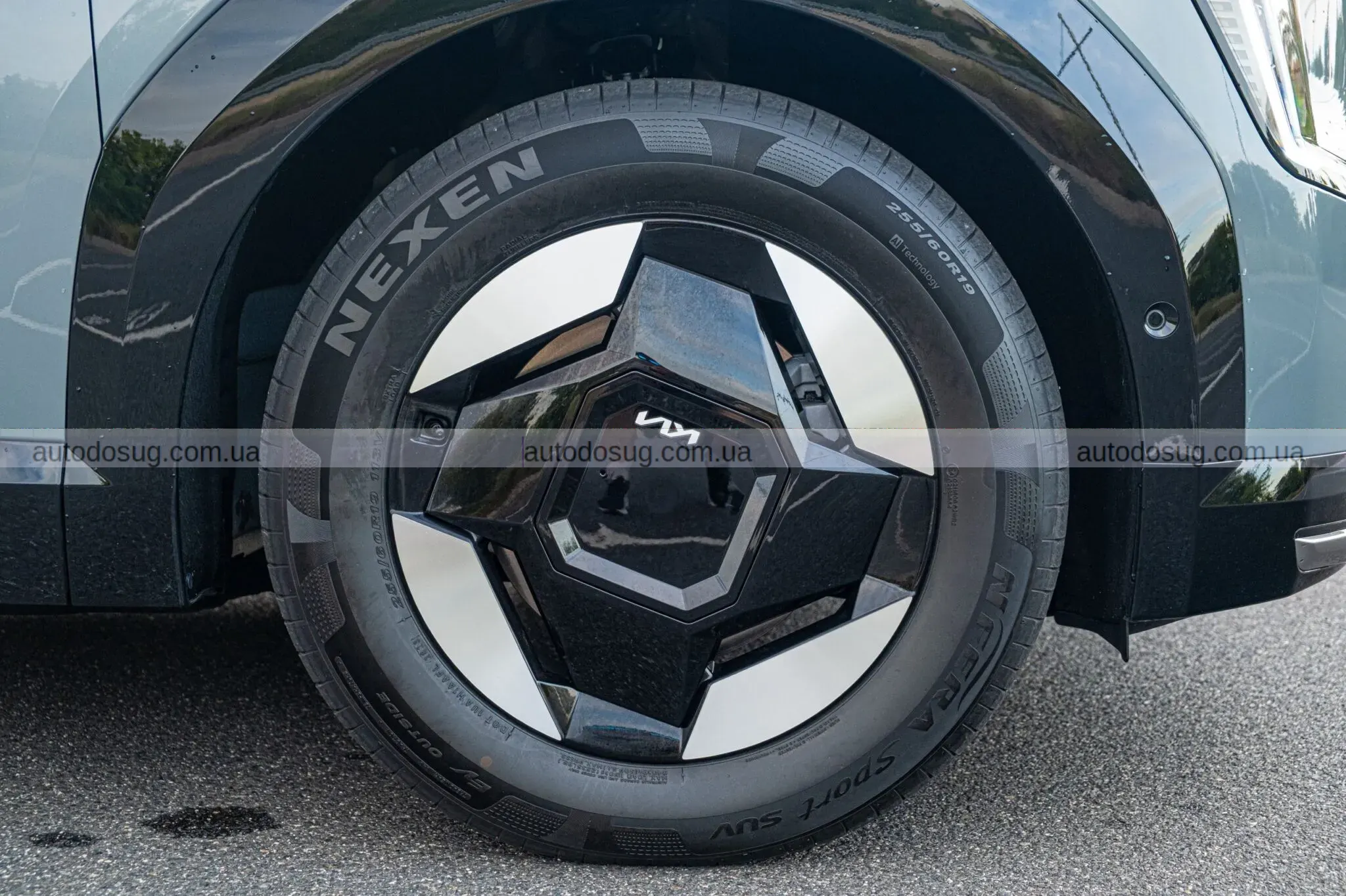 Kia EV9 Earth показує справжній характер і не приховує слабкі місця