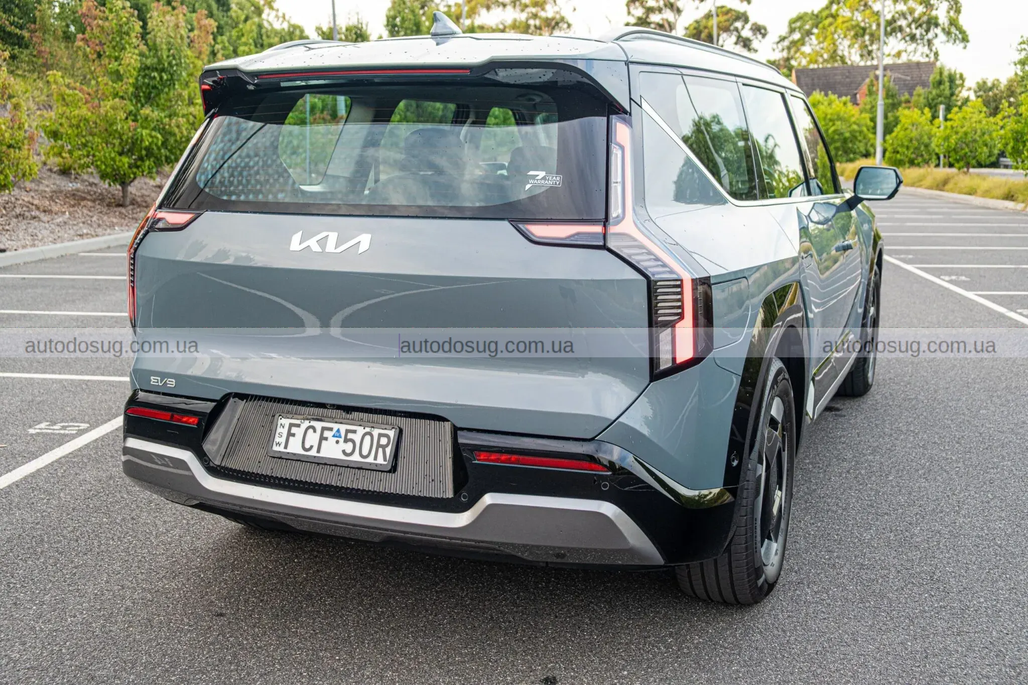 Kia EV9 Earth показує справжній характер і не приховує слабкі місця