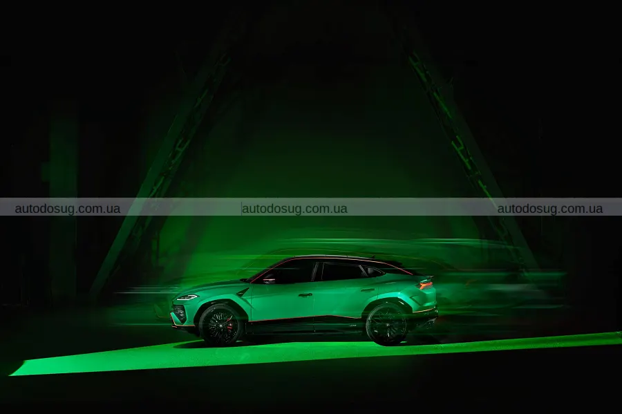 Lamborghini зробила Urus SE рекордно кастомним