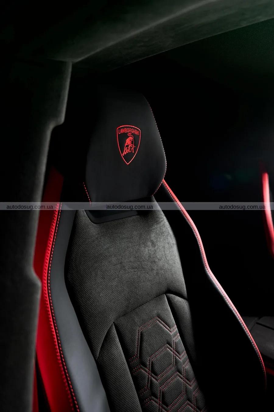 Lamborghini зробила Urus SE рекордно кастомним