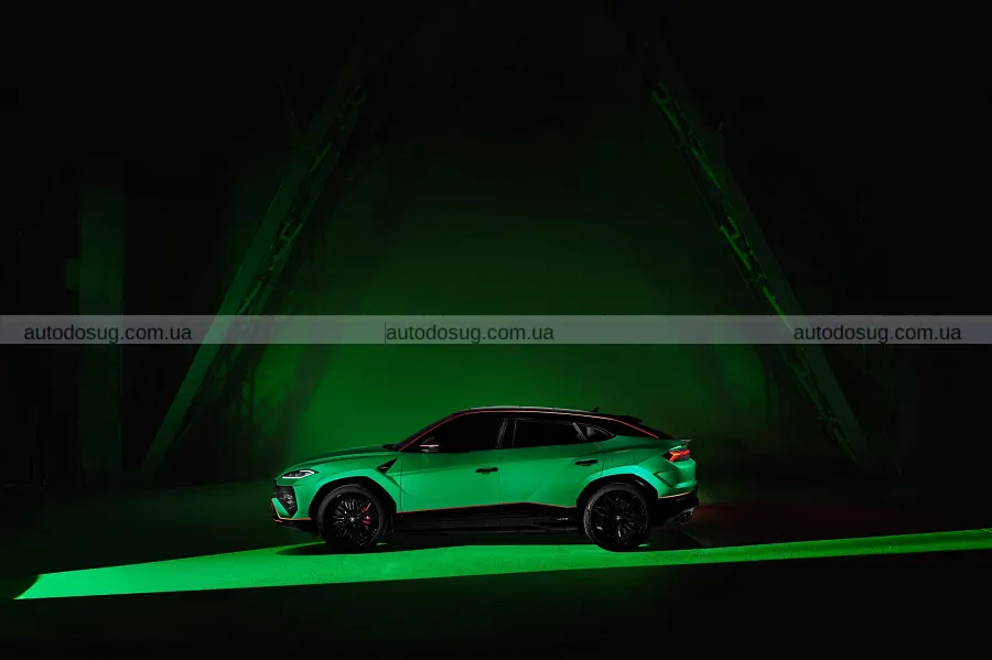 Lamborghini зробила Urus SE рекордно кастомним