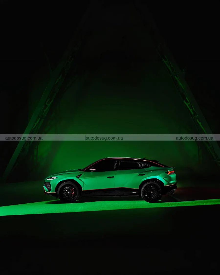 Lamborghini зробила Urus SE рекордно кастомним
