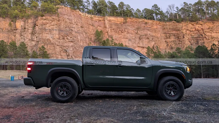 Nissan Frontier лишився простим і цим підкупив