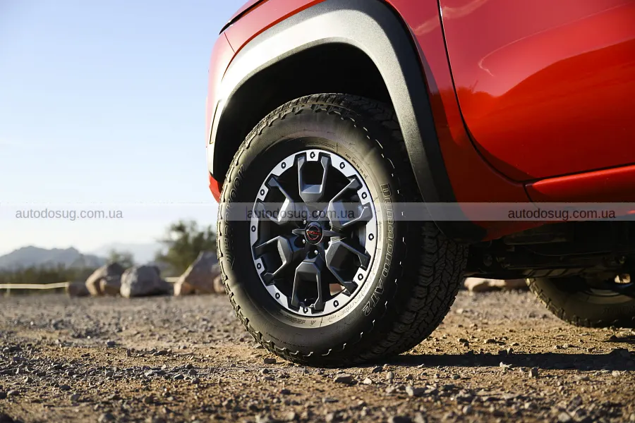 Nissan Frontier лишився простим і цим підкупив