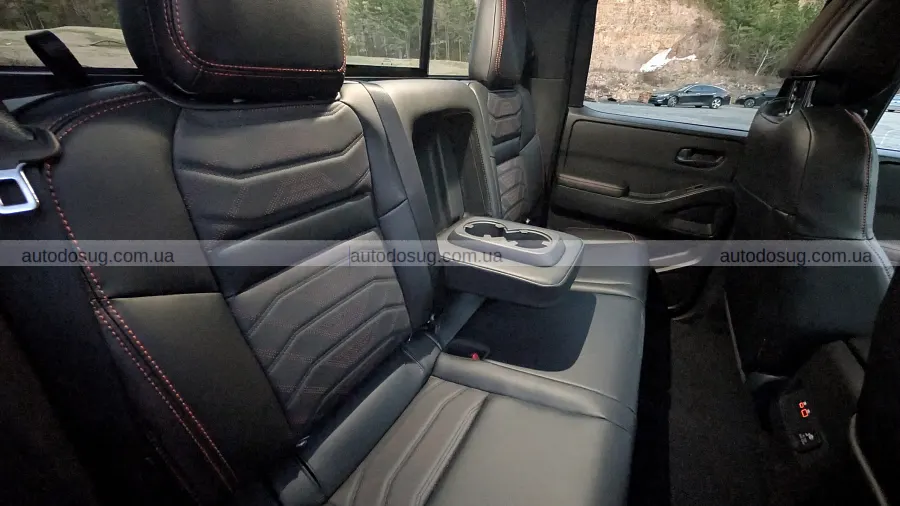 Nissan Frontier лишився простим і цим підкупив