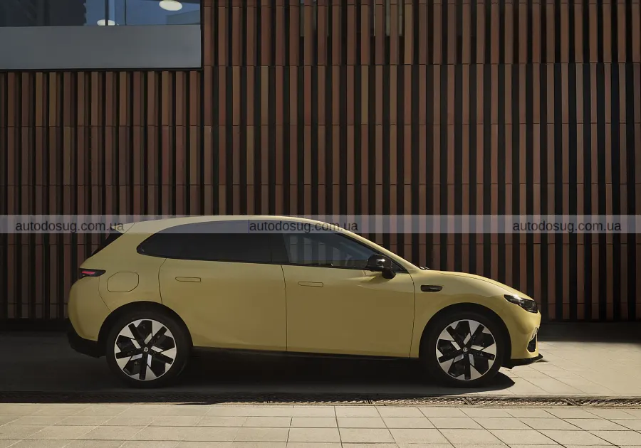 Новий Leapmotor B05 вийшов у Європі з низькою ціною