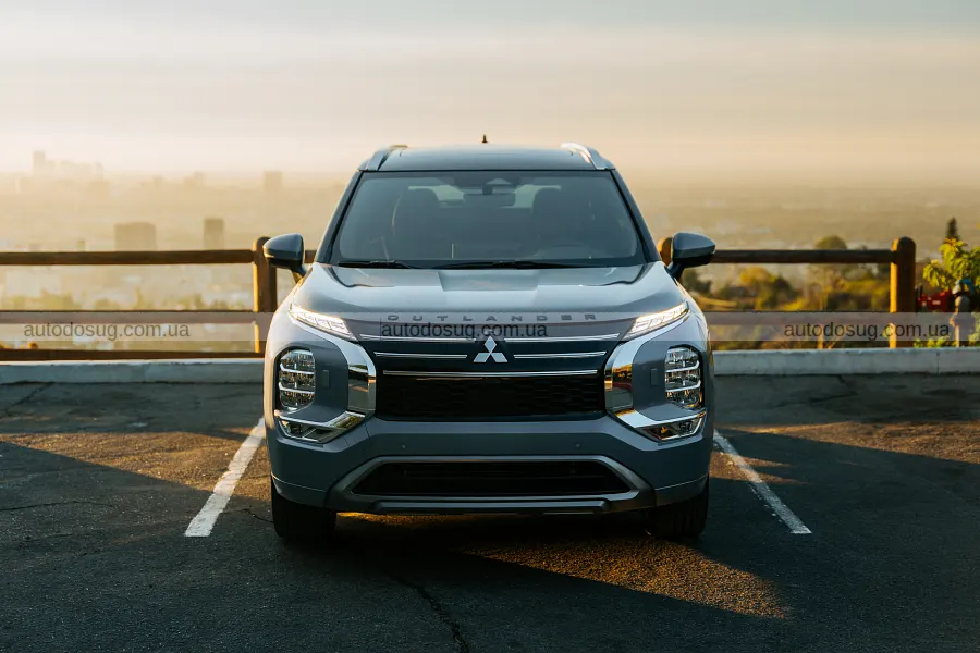 Outlander змінив мотор, але витрачає не набагато менше