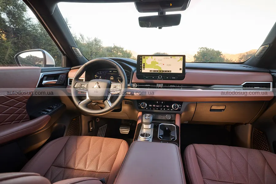 Outlander змінив мотор, але витрачає не набагато менше