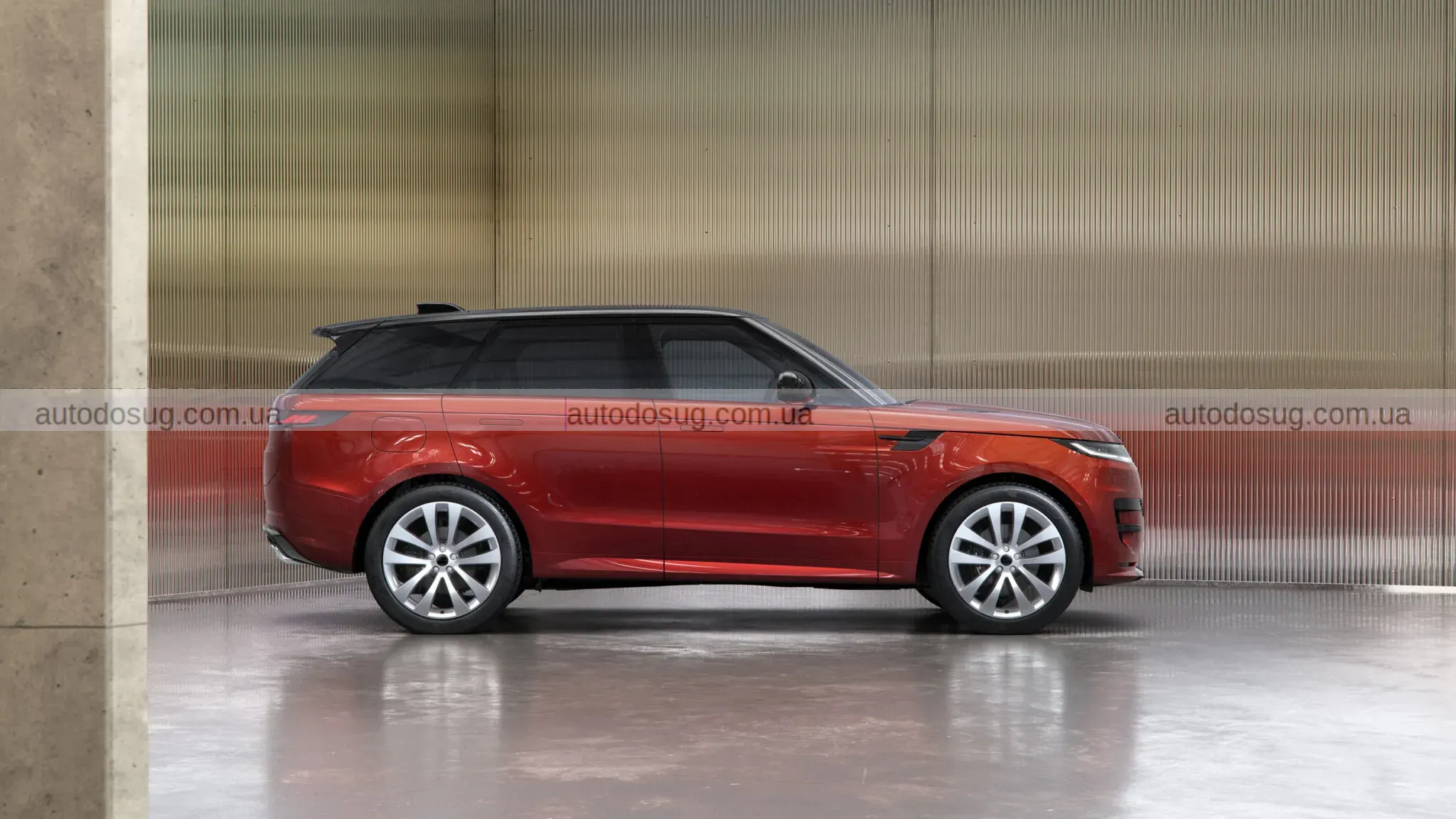 Range Rover Sport святкує 20 років і виходить у новій помаранчевій ретро-версії